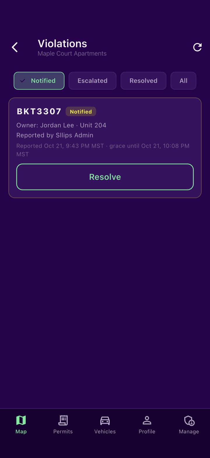 Sllips app screen. The reports queue: every reported car, its status and the driver's answer.